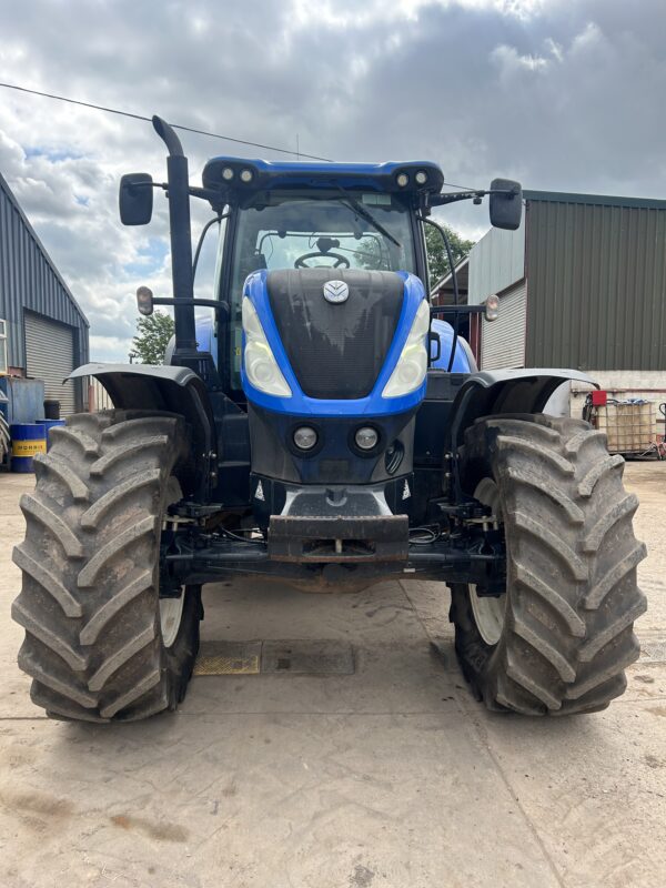 2017 New Holland T7.245 Auto-Command Only 4362 hrs Nice Tidy Tractor