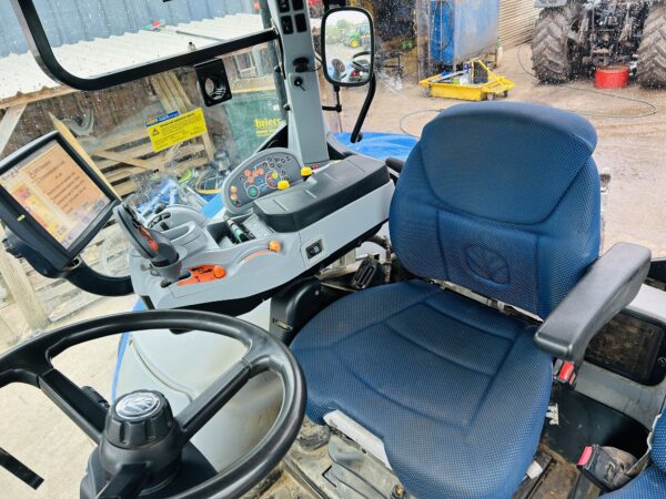 2020 New Holland T7.230 Auto-Command With Front Linkage & PTO Tidy Tractor