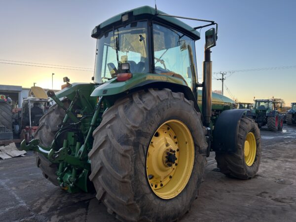 1995 John Deere 8200 Tractor 9162 hrs. Very Good Condition For Age